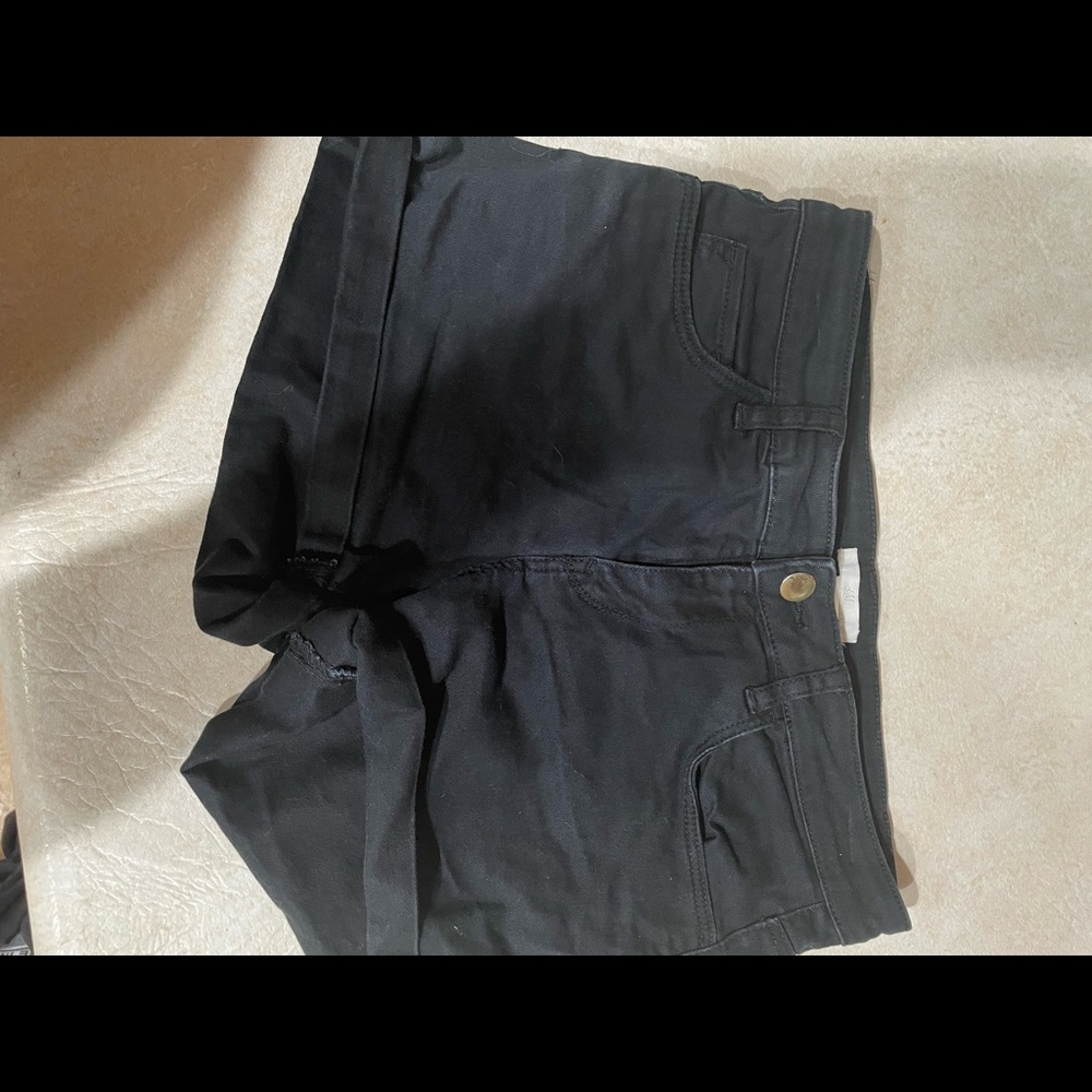 H & M shorts